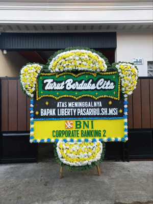 Papan Bunga Duka di Rambang Senuling